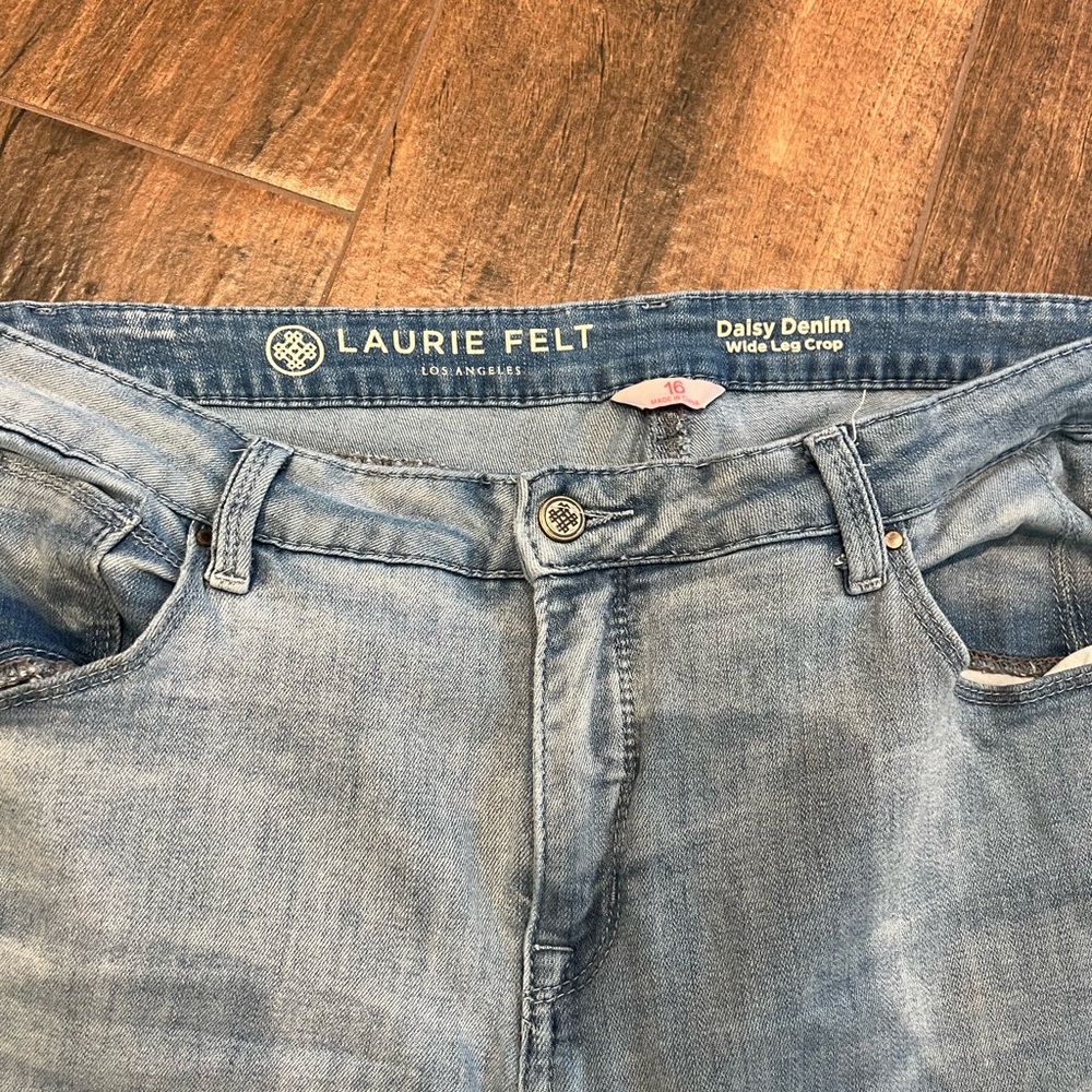 Laurie felt denim daisy denim wide leg crop Light Blue Women's Jeans - Picture 4 of 6